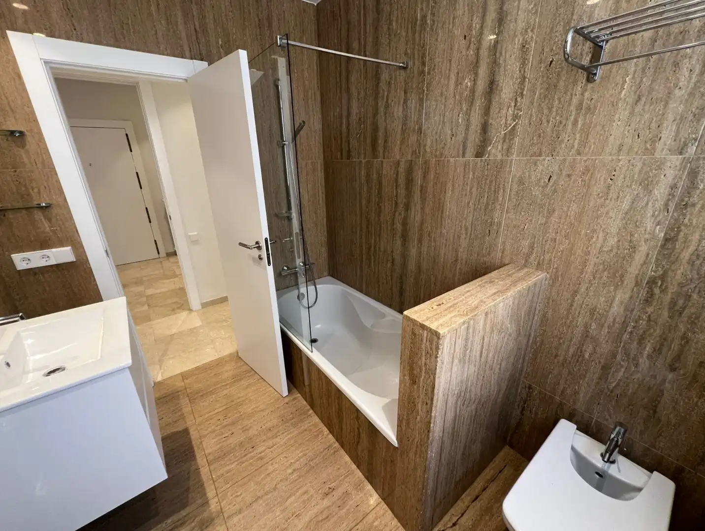 Baño de Piso de alquiler en Valencia con Aire acondicionado y Amueblado