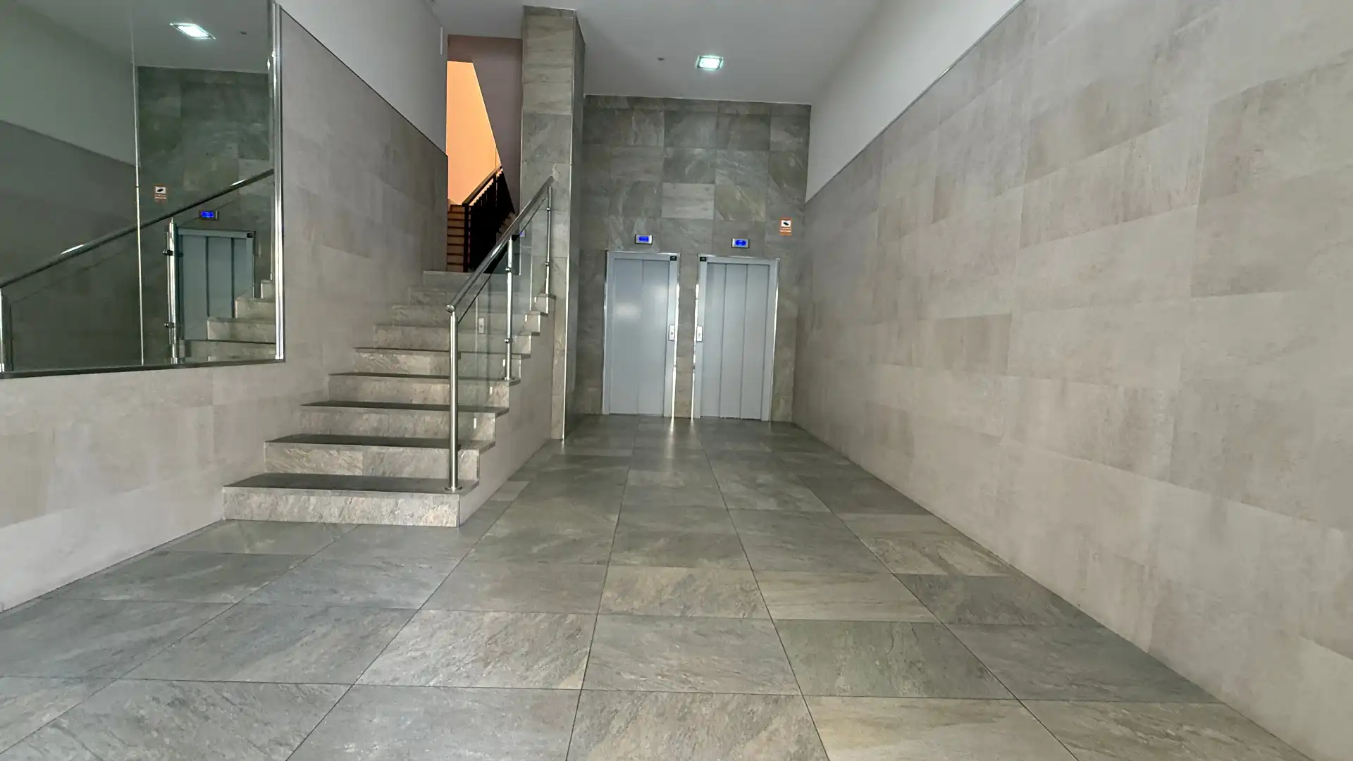 Piso de alquiler en Albacete con Calefacción, Terraza y Amueblado