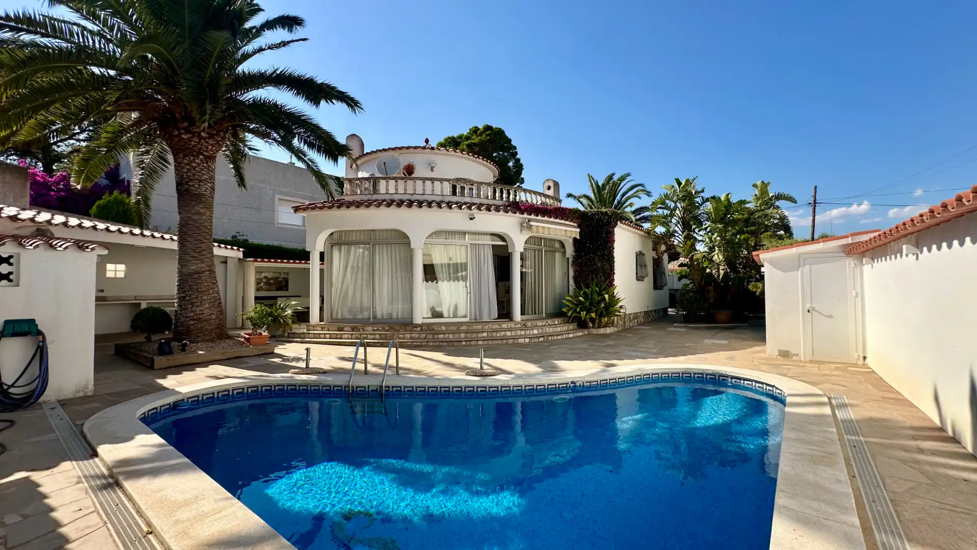 Vista exterior de Casa o chalet en venta en L'Ametlla de Mar  con Aire acondicionado, Jardín privado y Piscina