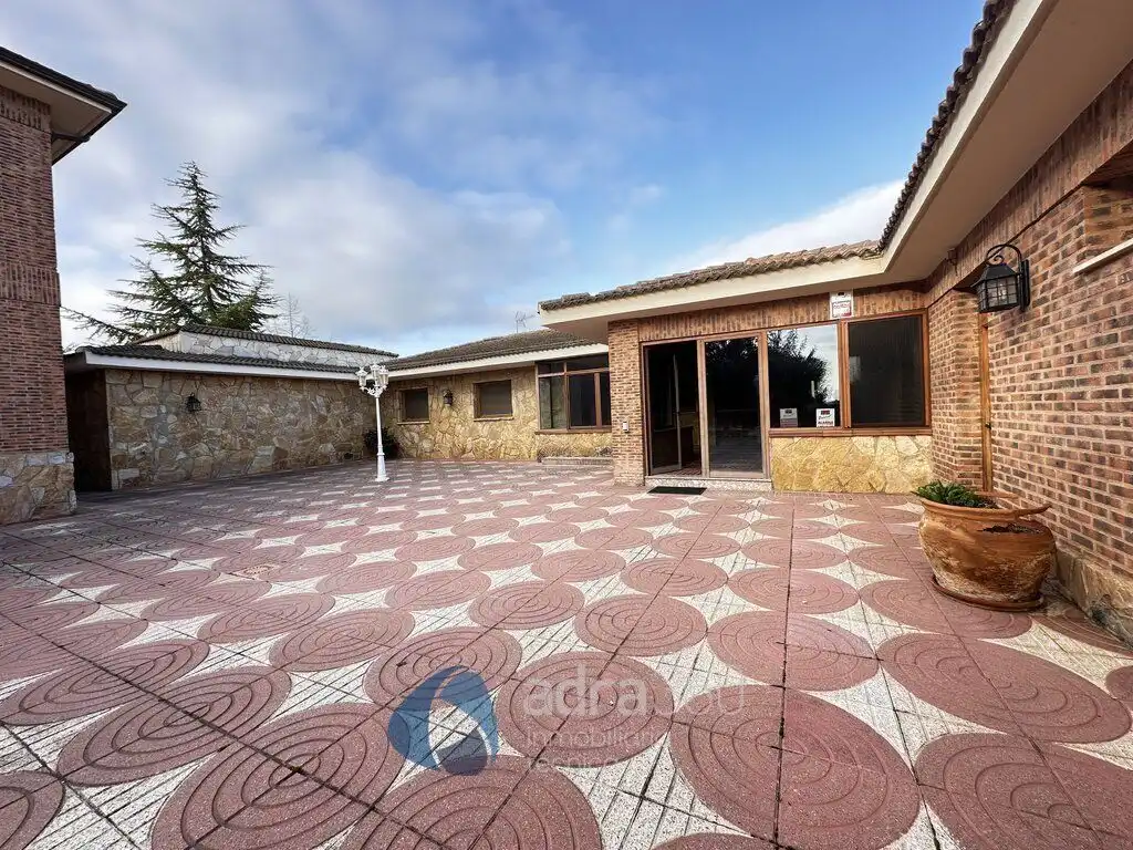 Exterior view of Houses for sale in Lardero  with Air Conditioner, Heating and Private garden
