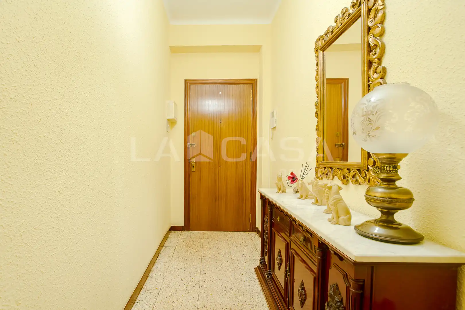 Piso con terraza en venta en Carrer del Camp Arriassa, imagen 31