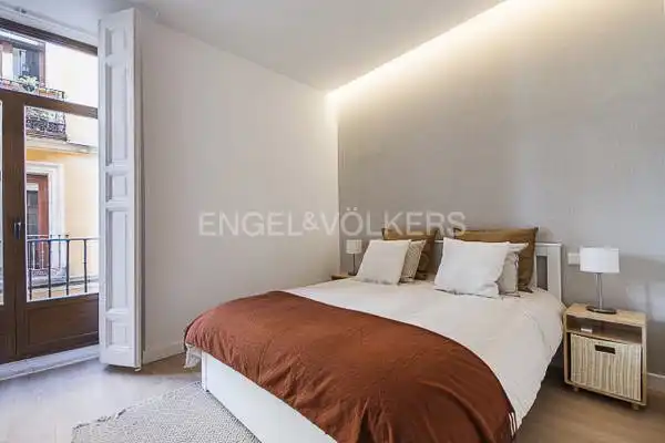 Bedroom of Flat for sale in Madrid  with Air Conditioner, Heating and Parquet flooring