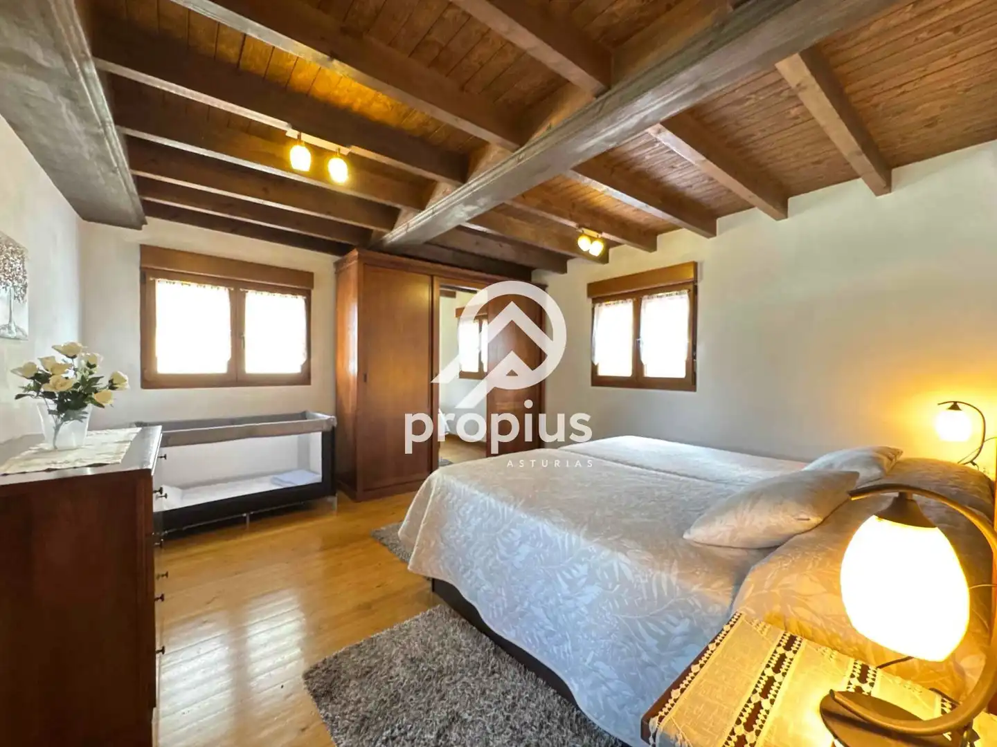 Habitación de Casa o chalet en venta en Parres con Calefacción, Jardín privado y Parquet