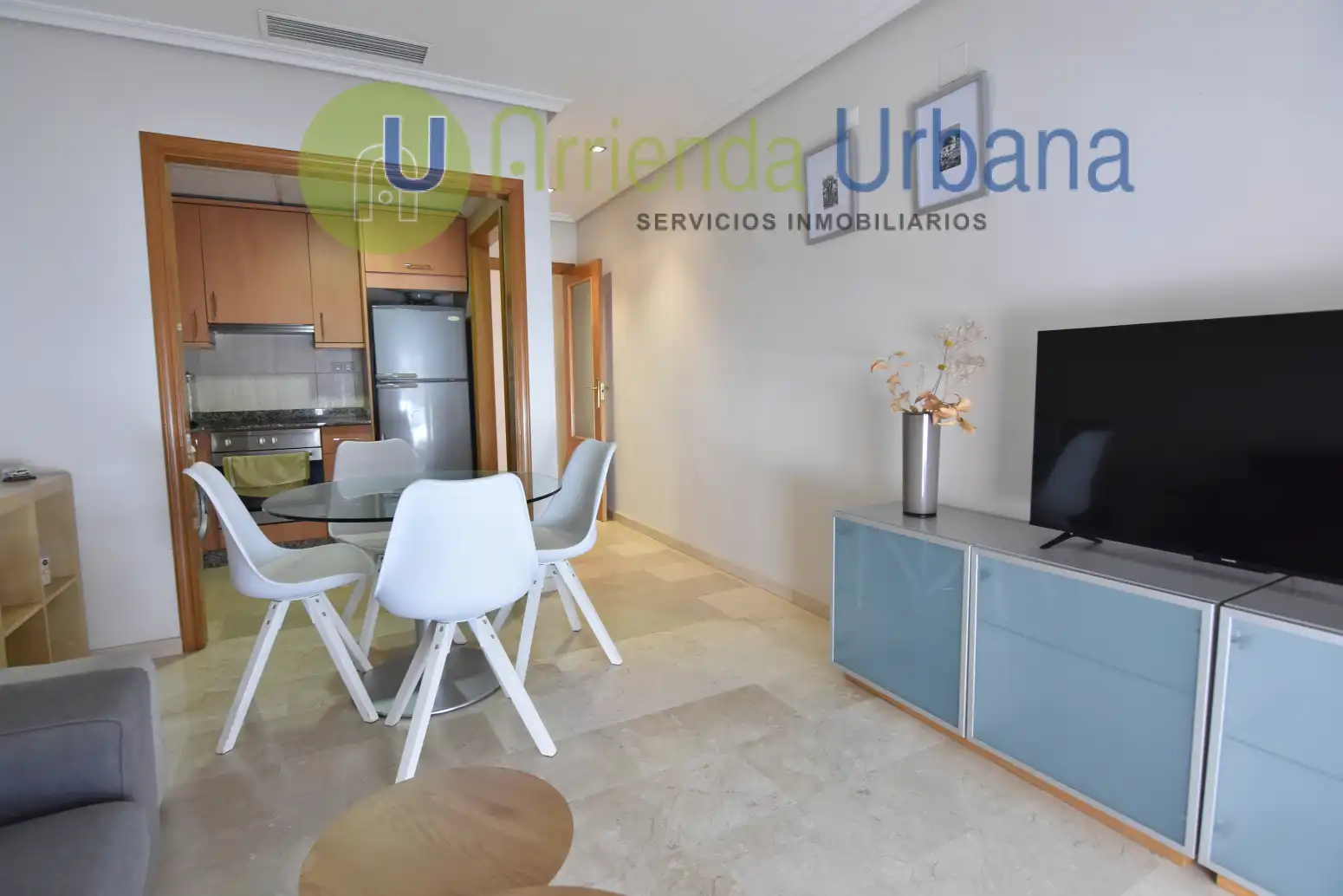 Sala de estar de Piso de alquiler en Elche / Elx con Aire acondicionado, Calefacción y Amueblado