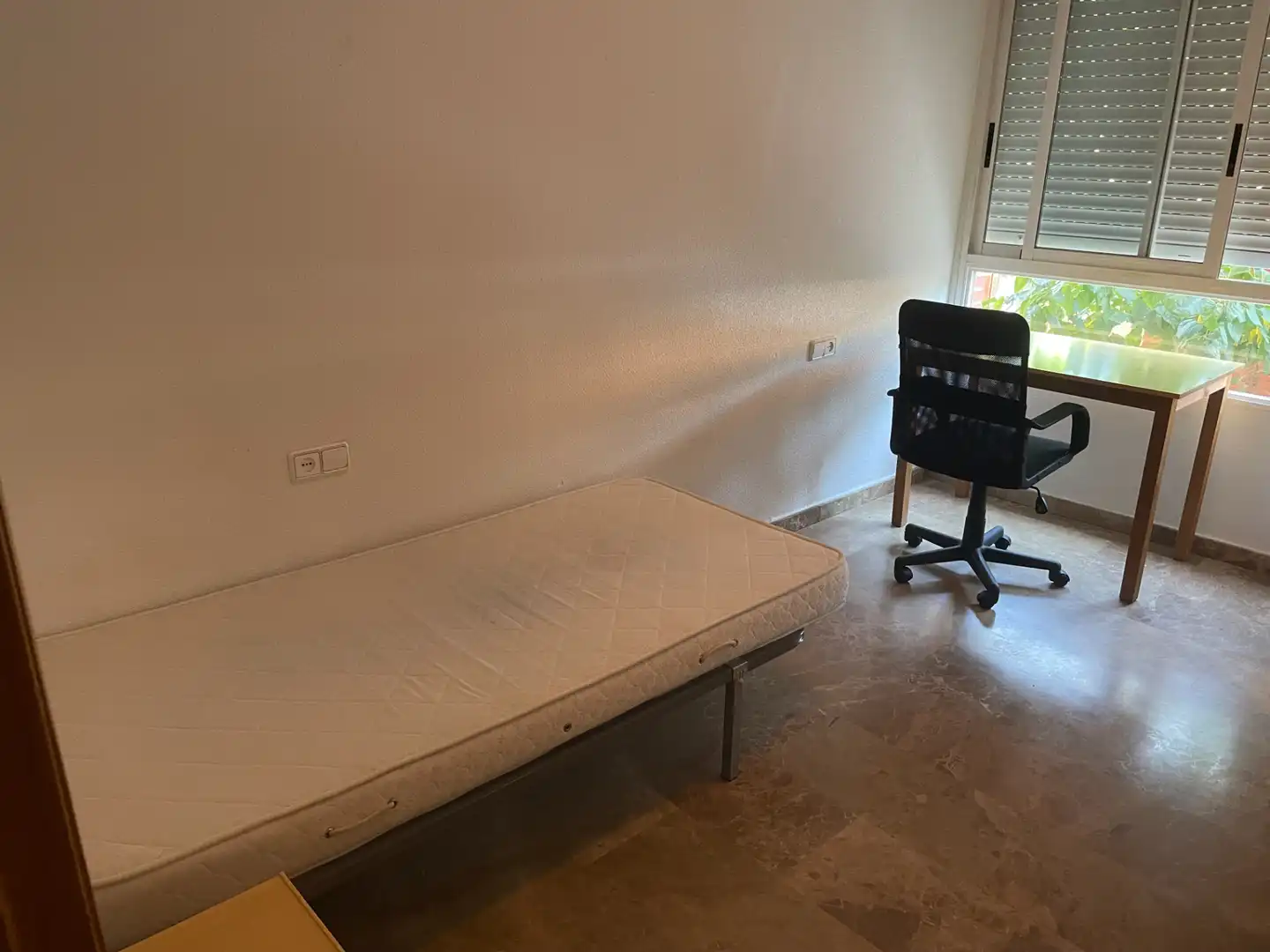 Habitación de Piso de alquiler en Murcia con Amueblado, Horno y Lavadora