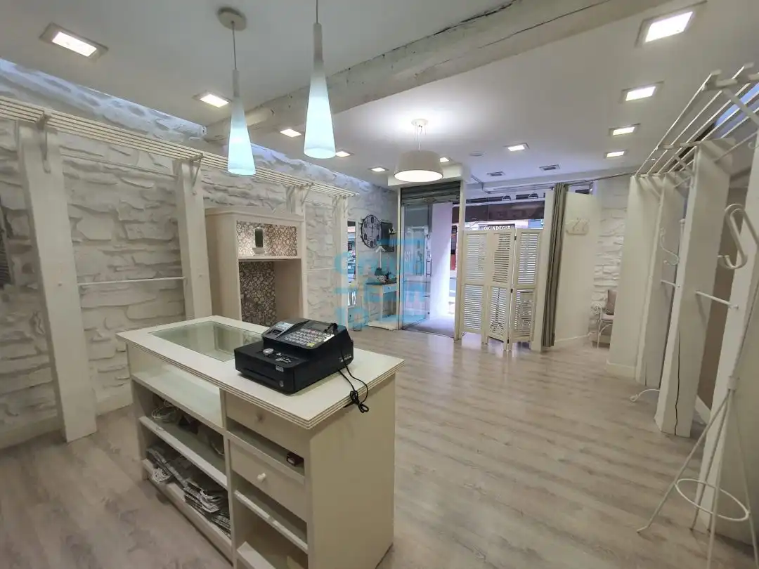 Local comercial en venta en Urdaneta Kalea, imagen 5