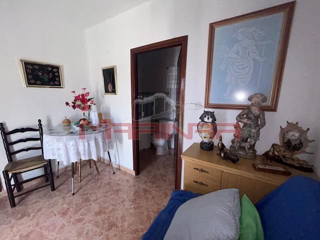 Sala d'estar de Casa adosada en venda en Seseña amb Calefacció