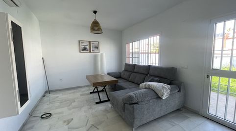 Foto 5 de Casa adosada en venta en Huévar del Aljarafe, Sevilla