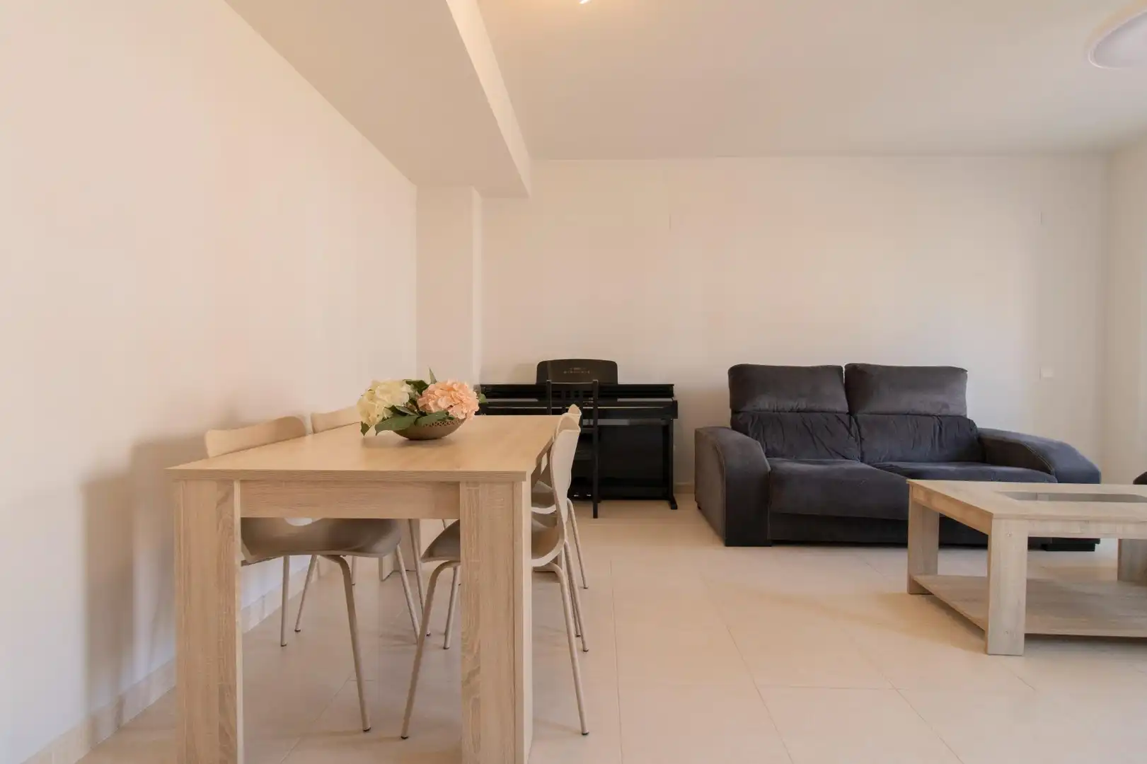 Piso con ascensor en venta en Sur, imagen 3