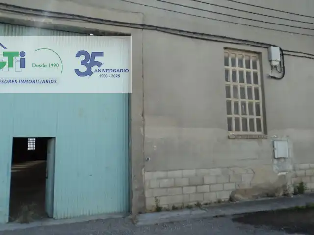 Außenansicht von Fabrikhallen zum Verkauf in Villanueva de Gállego