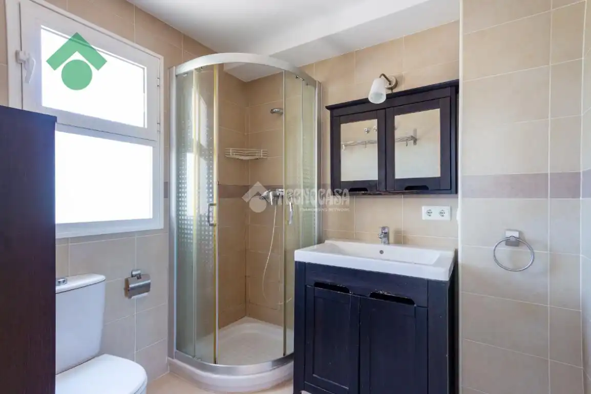 Bathroom of Detached homes for sale in Vélez-Málaga  with Terrace