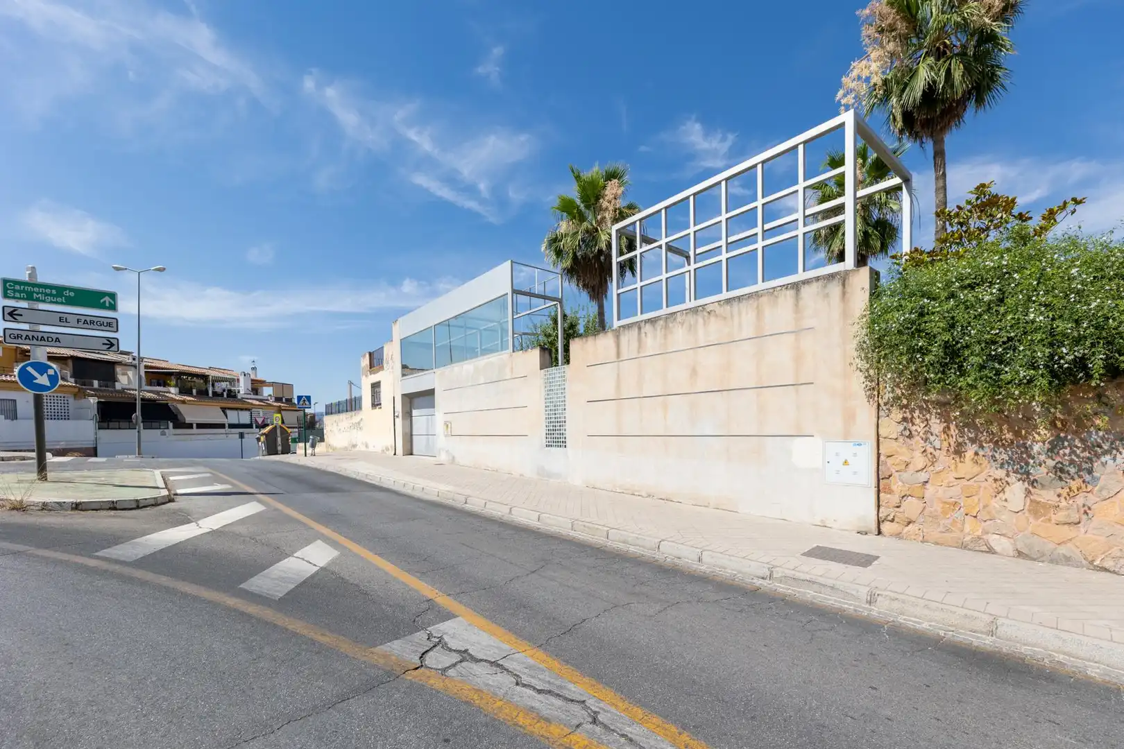 Exterior view of Houses for sale in Granada