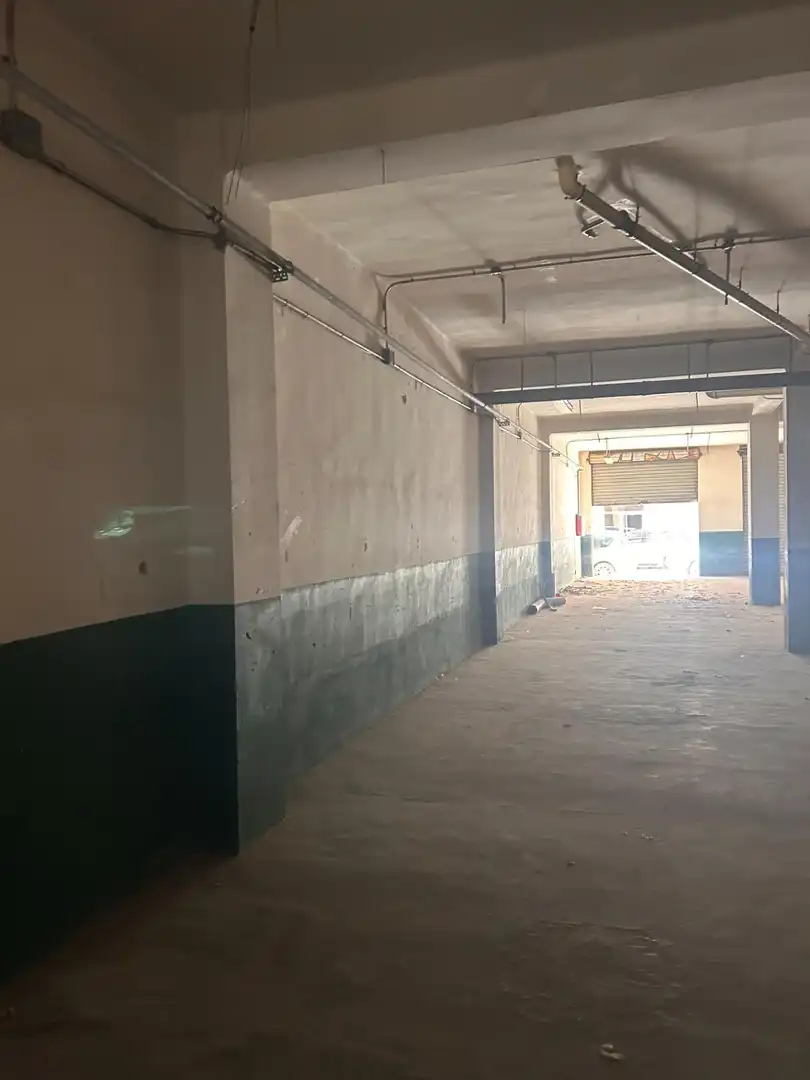 Local comercial en venda a Calle del Poeta Navarro Cabanes 8, imagen 21