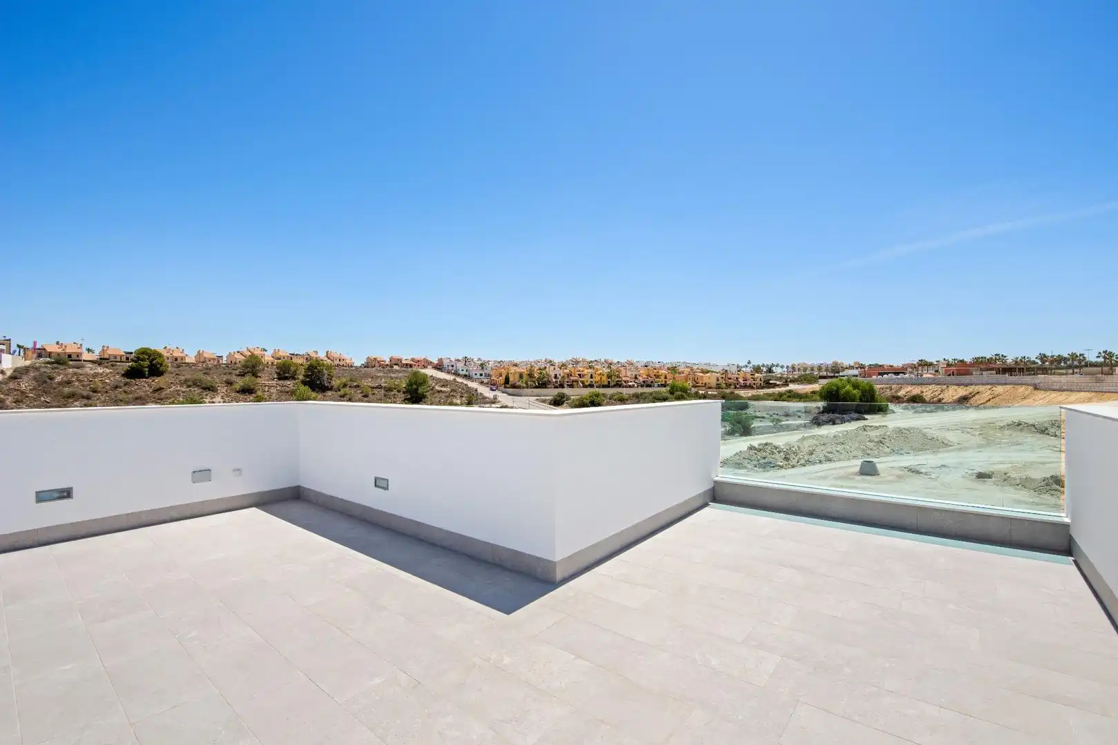 Chalet con piscina en venta en Algorfa