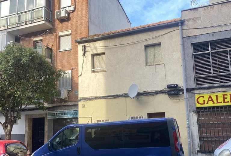 Vista exterior de Apartament en venda en  Madrid Capital
