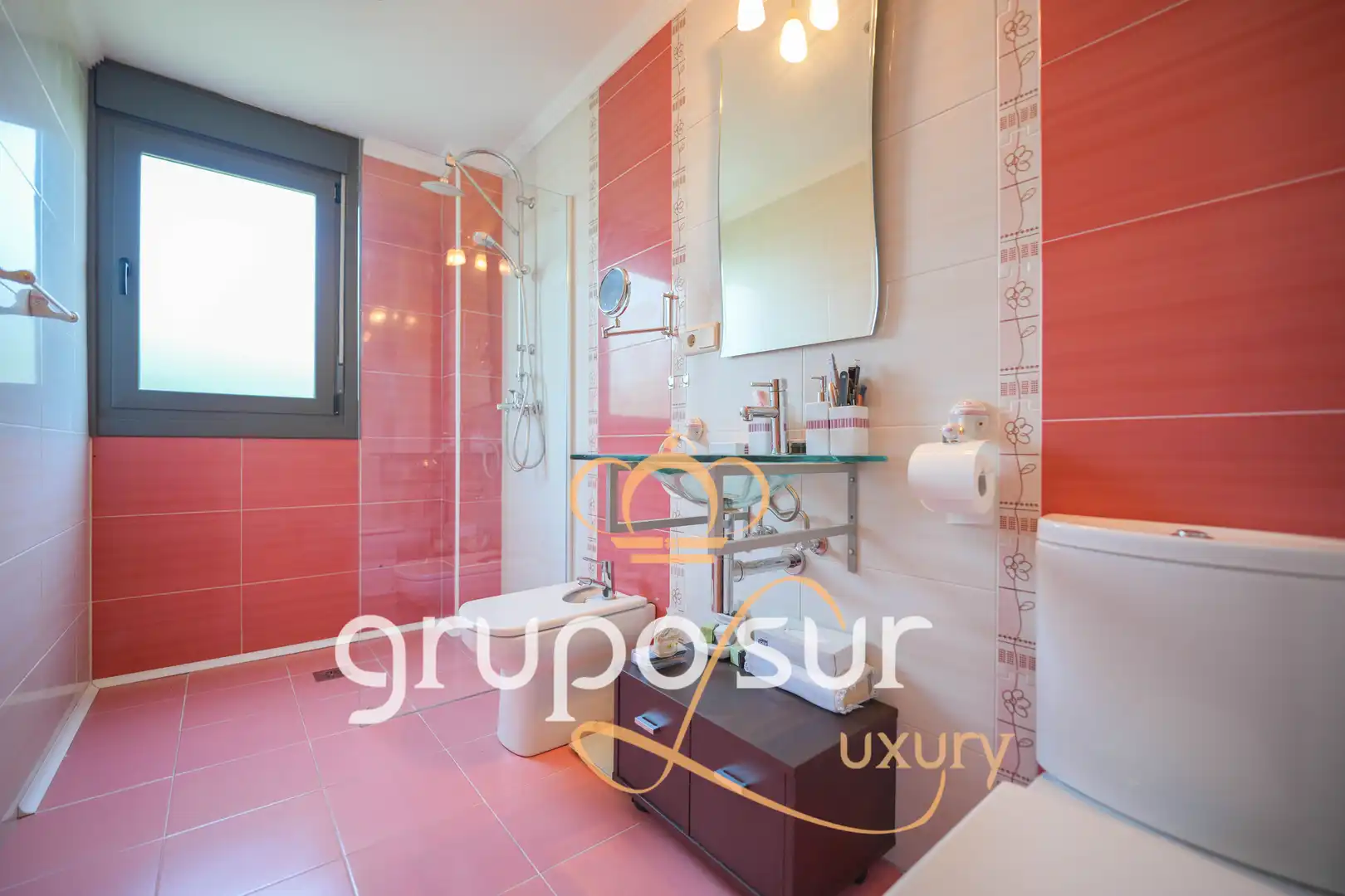 Baño de Casa o chalet en venta en Aldeamayor de San Martín con Calefacción, Jardín privado y Terraza