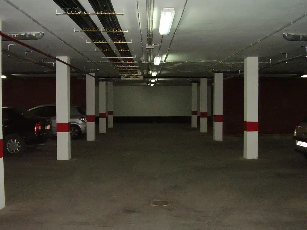 Parking de Apartamento en venta en Miguelturra con Aire acondicionado, Calefacción y Trastero