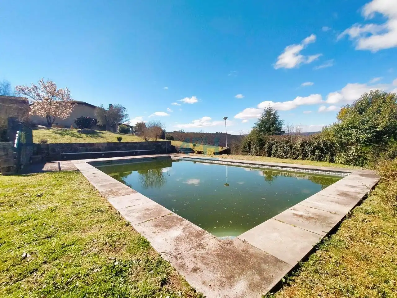 Piscina de Finca rústica de alquiler en San Cibrao das Viñas con Calefacción, Jardín privado y Terraza