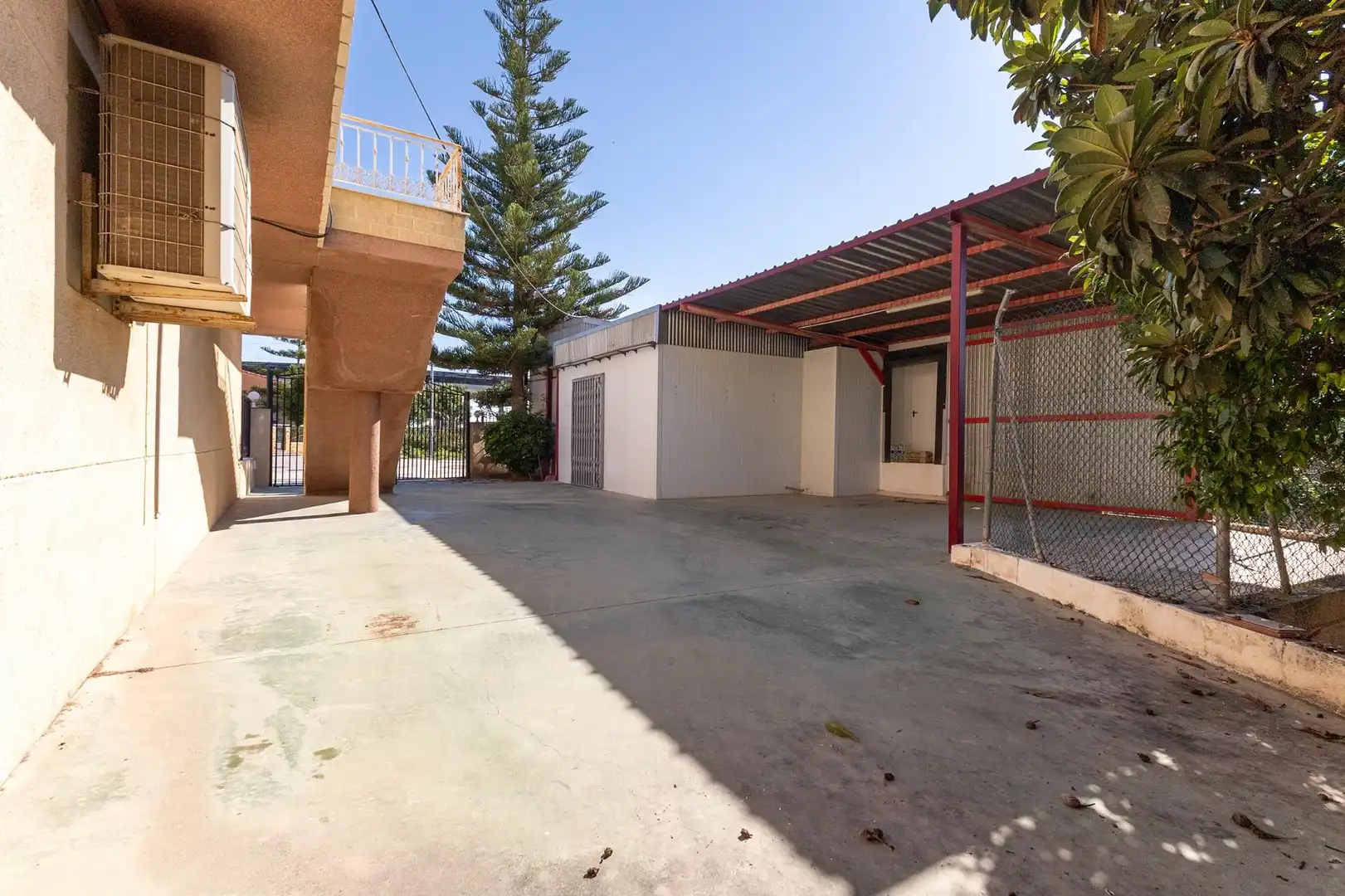 Vista exterior de Casa o xalet en venda en Orihuela