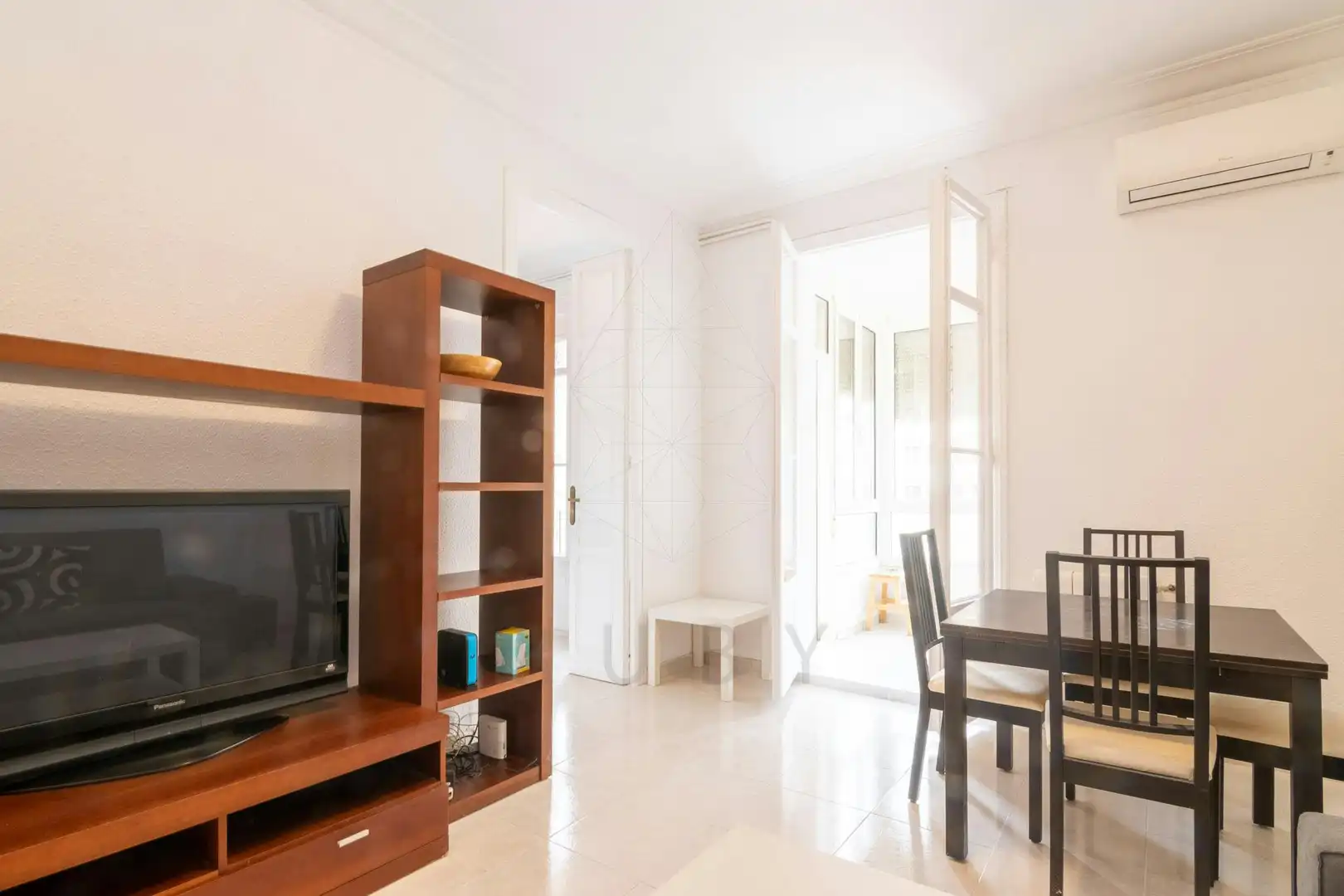 Living room of Flat for rent in Barcelona  with Air Conditioner, Heating and Furnished