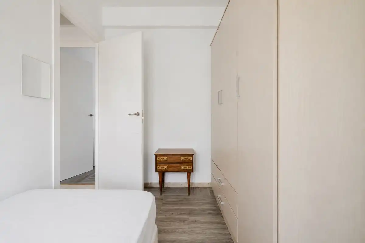 Habitación de Piso en venta en Sevilla con Aire acondicionado y Calefacción