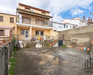 Vista exterior de Pis en venda en Algete amb Jardí privat, Terrassa i Traster