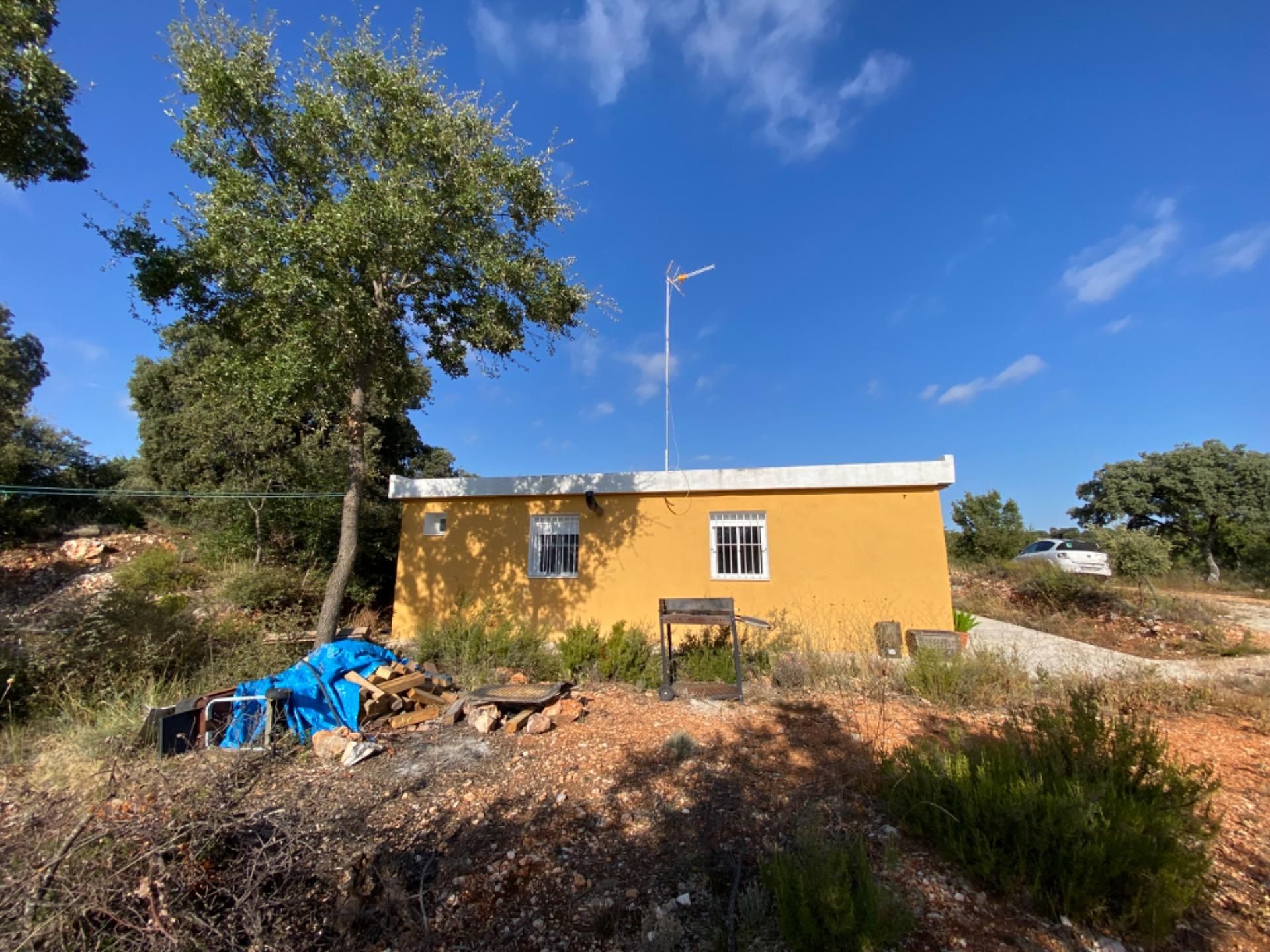 Exterior view of House or chalet for sale in Loranca de Tajuña  with Heating, Private garden and Storage room