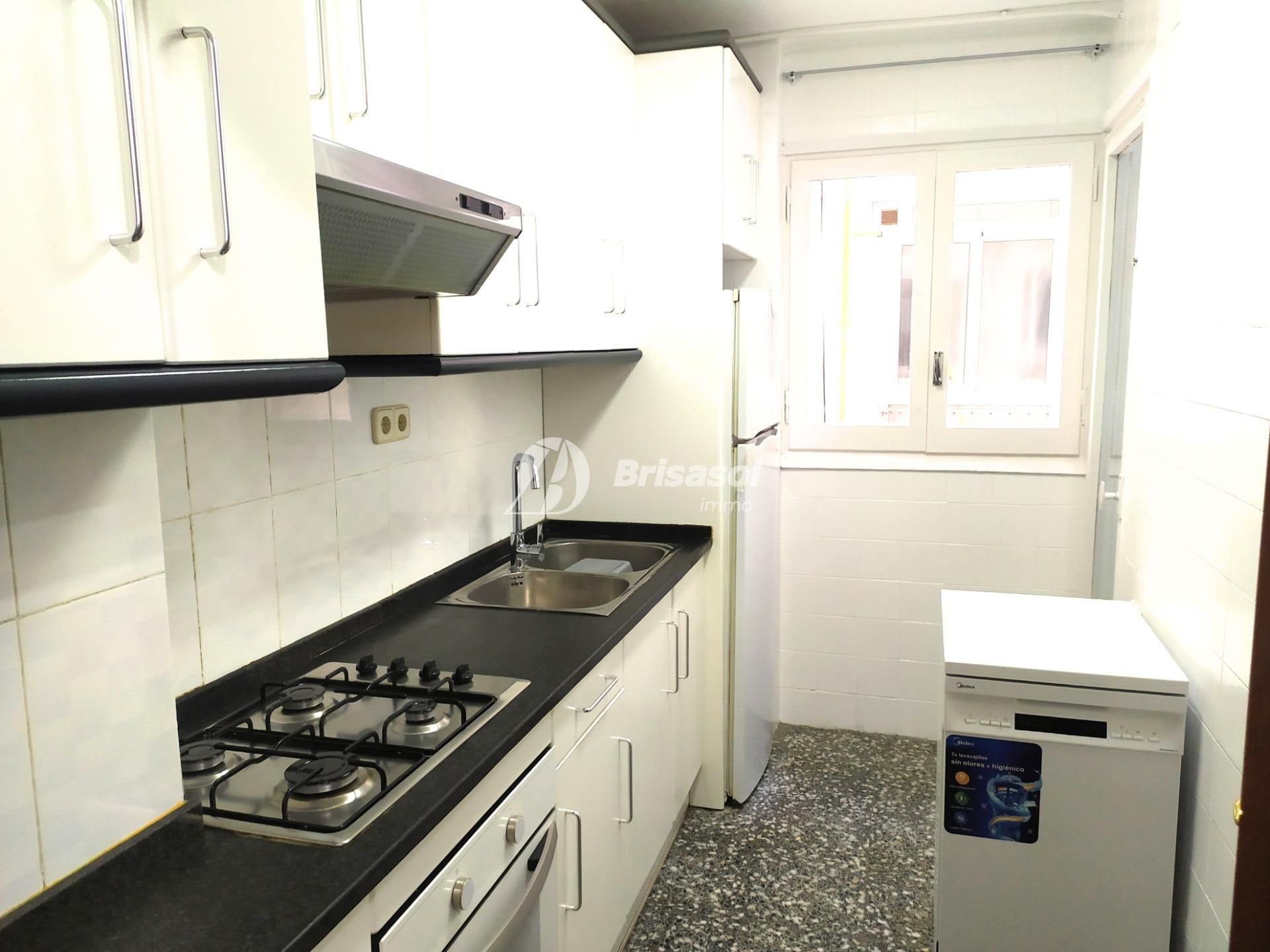 Kitchen of Flat for sale in  Tarragona Capital  with Storage room, Furnished and Balcony