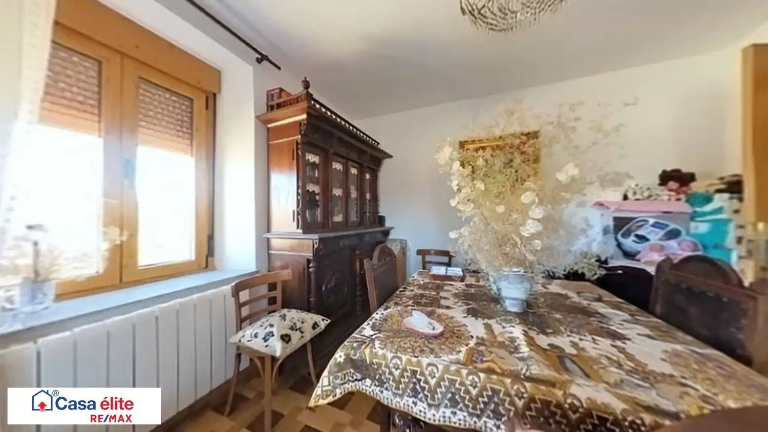 Menjador de Casa o xalet en venda en Valderrey amb Calefacció, Terrassa i Traster