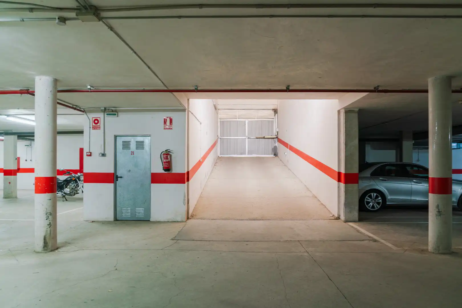 Parking de Dúplex en venta en Cadreita con Calefacción, Parquet y Trastero