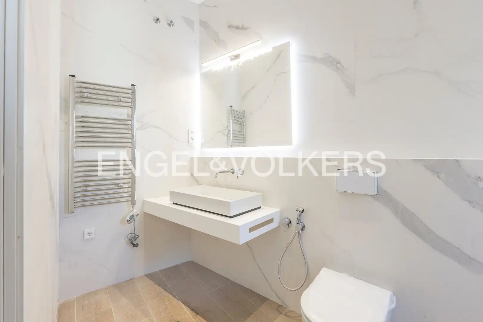 Baño de Piso de alquiler en Barcelona con Aire acondicionado, Calefacción y Parquet