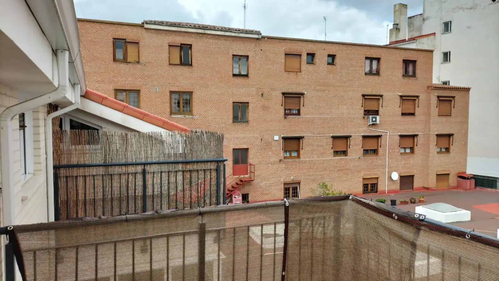 Vista exterior de Àtic en venda en Palencia amb Calefacció, Terrassa i Traster