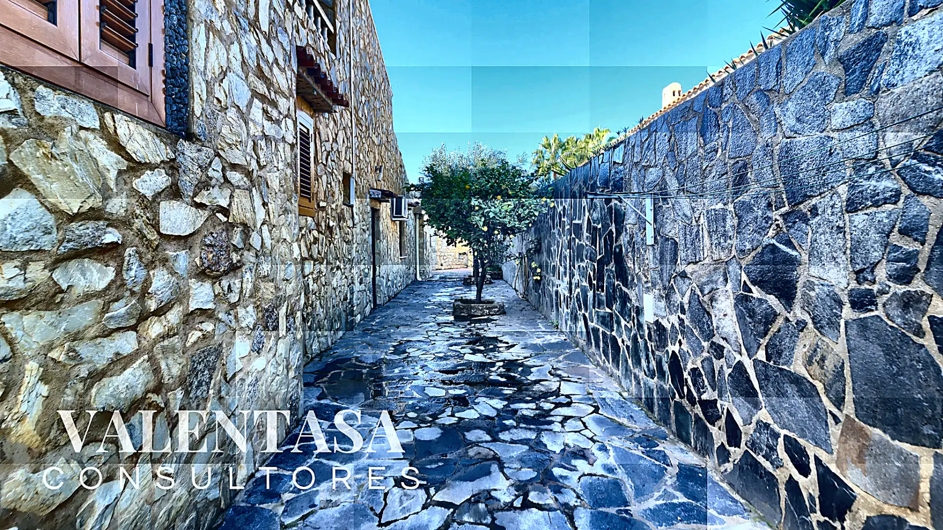 Exterior view of Houses for sale in L'Eliana  with Air Conditioner, Heating and Private garden