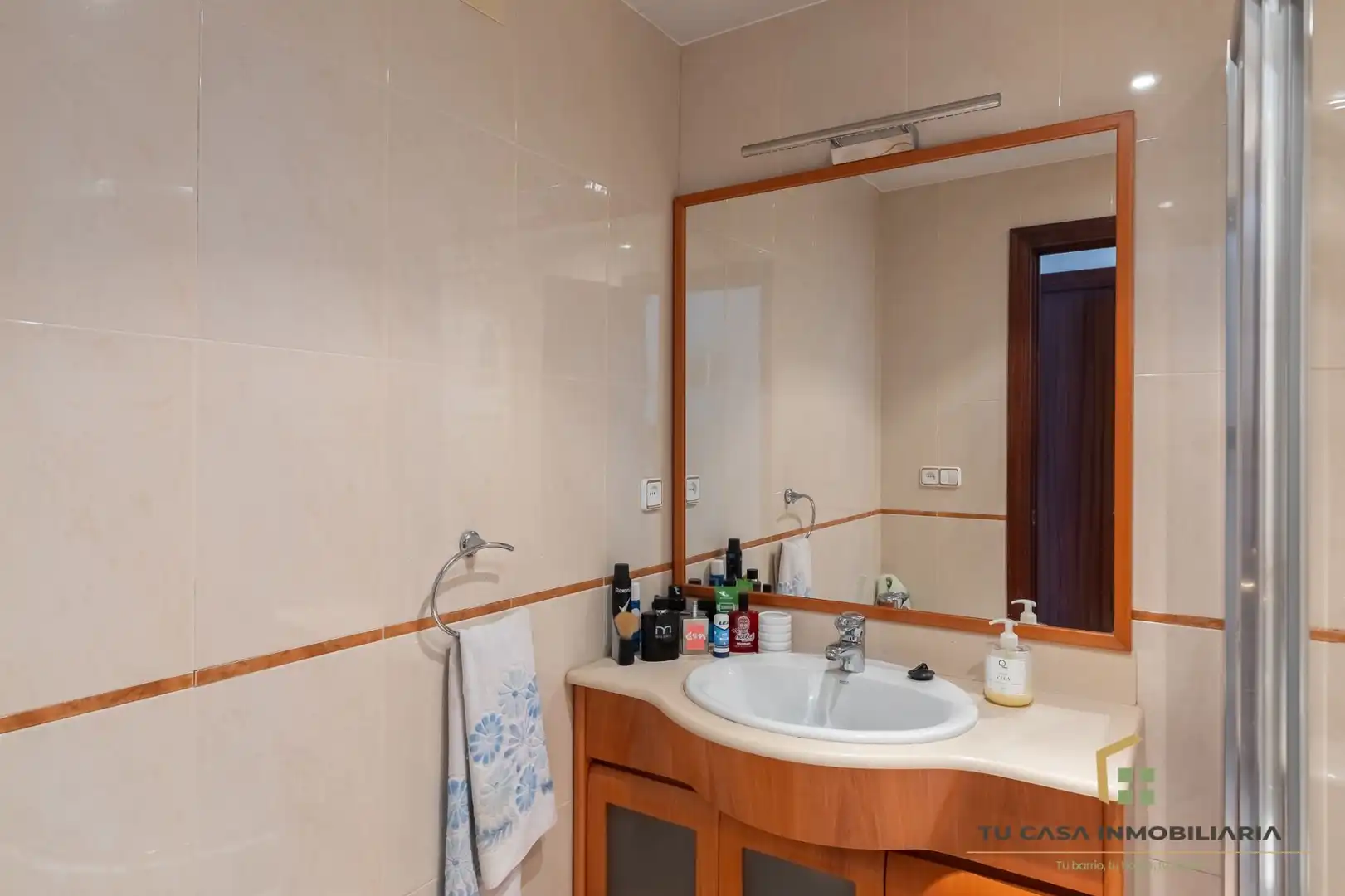Bathroom of Apartments for sale in Badalona  with Air Conditioner and Heating