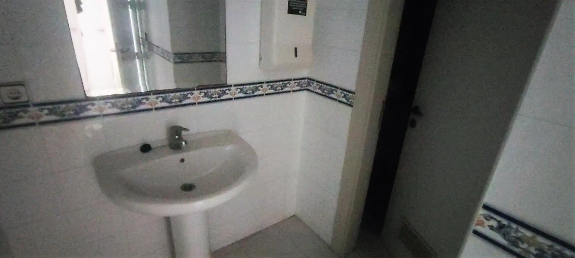 Business premises for sale in Calle SANTANDER (R), imagen 20