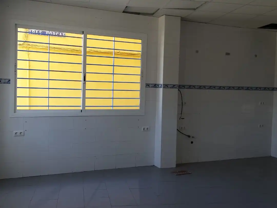 Local en venta en Sevilla