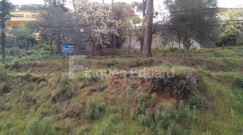 Parcel.la de  900m2 ascendent amb varis nivells. Hi ha caseta per les eines del jardí de 15m2. Molt ben situada dintre de l' urban, imatge 4