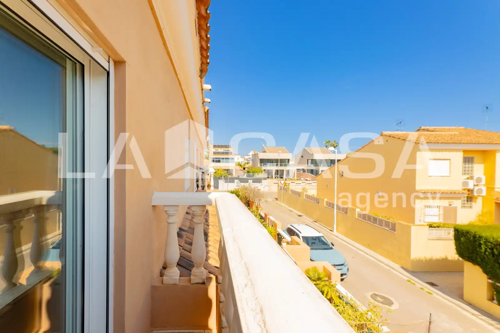Terrassa de Casa adosada en venda en Sagunto / Sagunt amb Terrassa, Piscina i Balcó