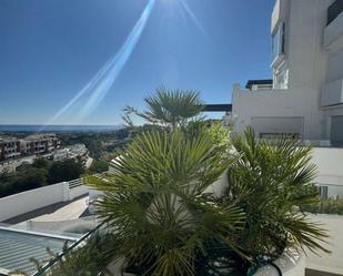 Außenansicht von Wohnungen miete in Benahavís mit Klimaanlage, Terrasse und Abstellraum