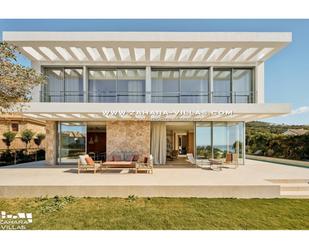 Vista exterior de Casa o xalet en venda en Zahara de los Atunes amb Aire condicionat, Calefacció i Jardí privat