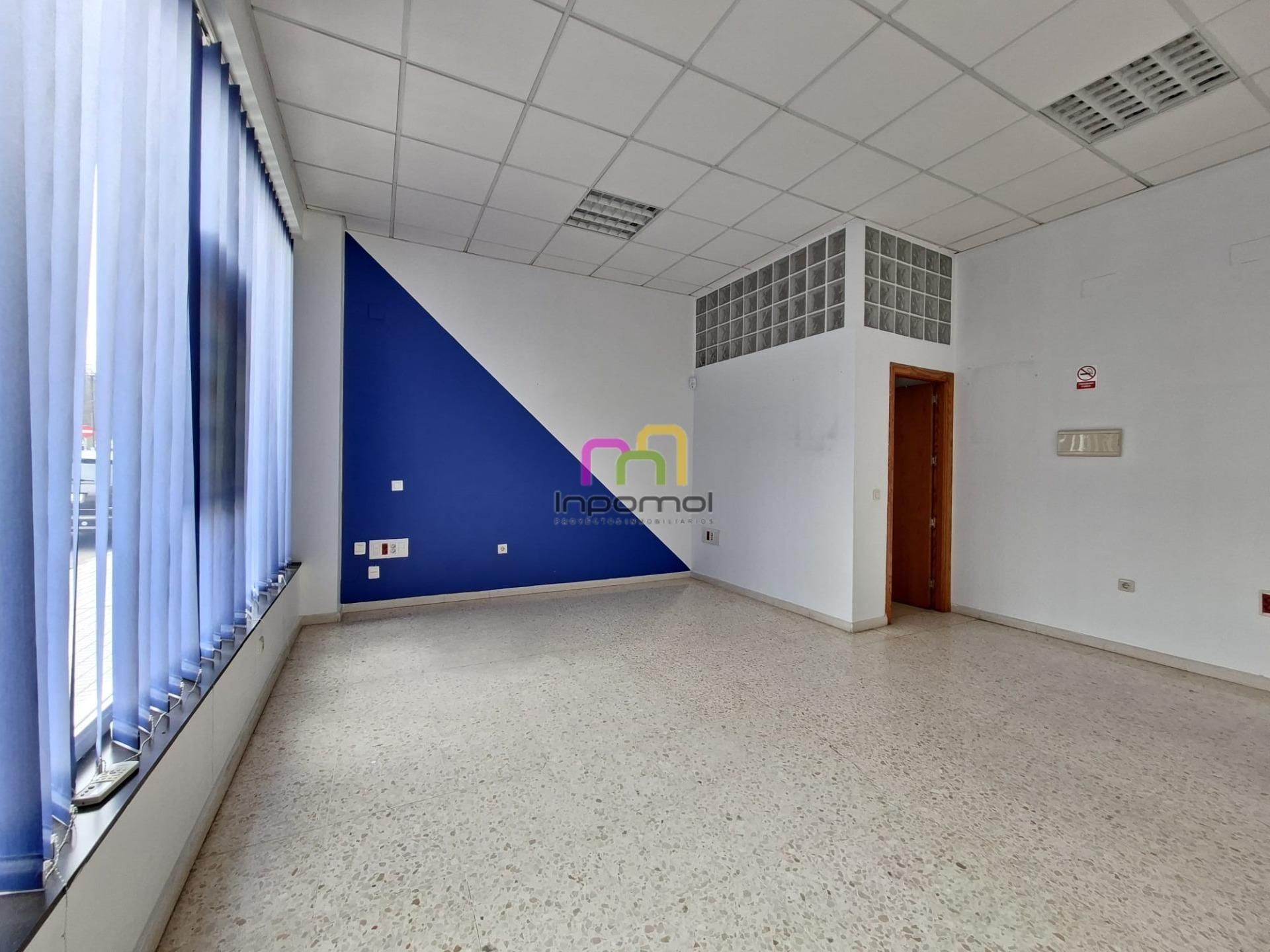 Local de alquiler en Badajoz Capital con Aire acondicionado