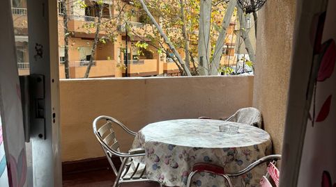 Apartamento con terraza amplia a 100 m. de la Playa Arenal.