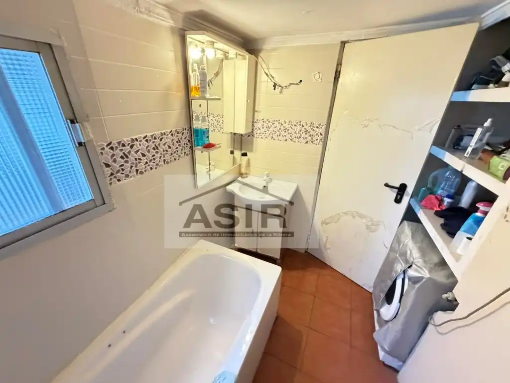 Bathroom of Flat for sale in Alzira