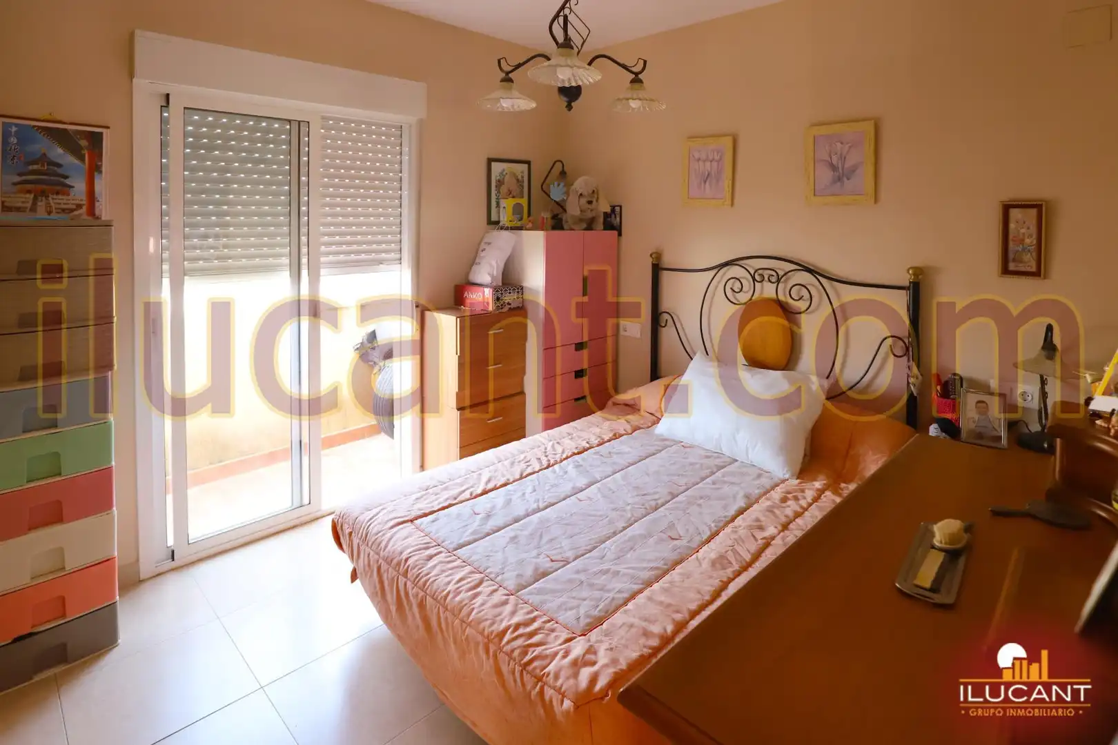 Dormitori de Casa o xalet en venda en Alicante / Alacant amb Aire condicionat, Calefacció i Terrassa