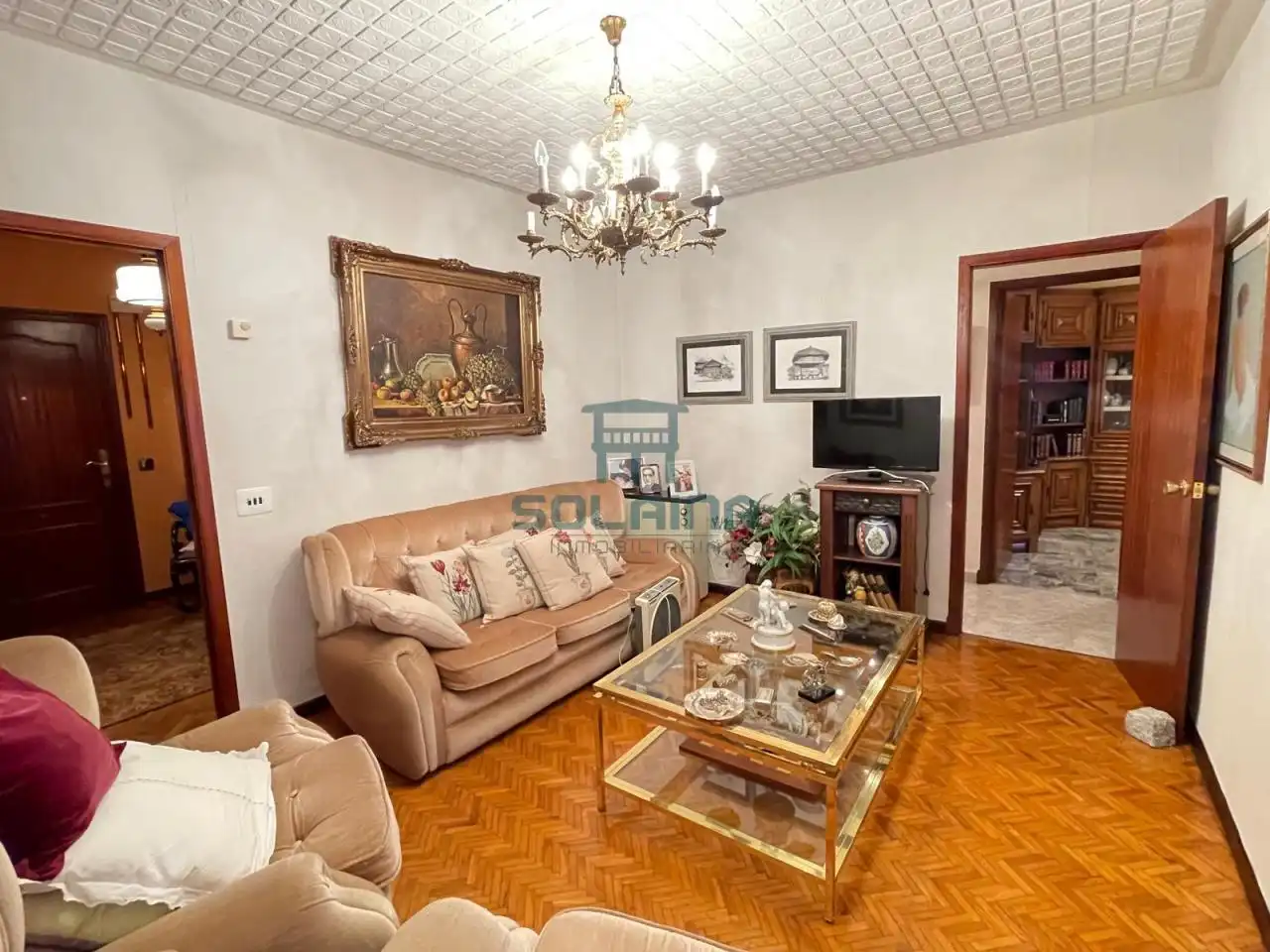 Sala de estar de Piso en venta en Ourense Capital  con Calefacción, Parquet y Balcón