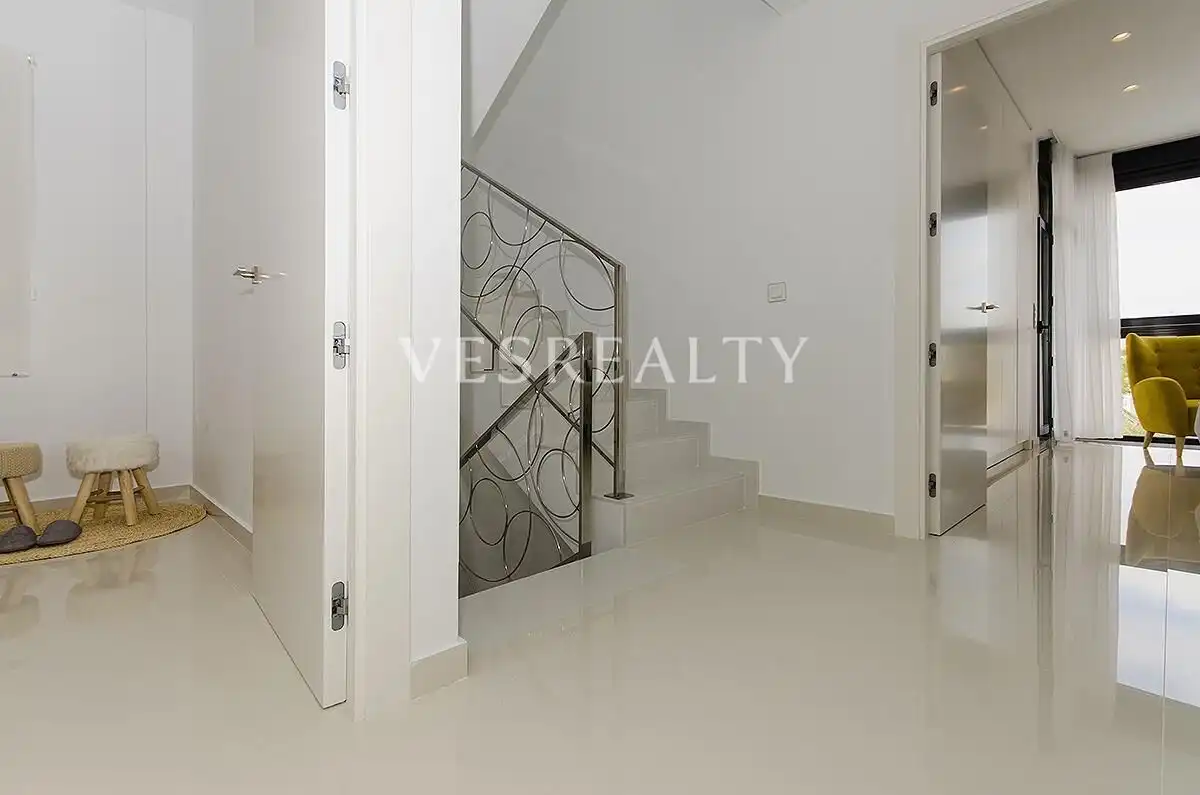 Detached house with terrace for sale in Calle Juan Marsé, imagen 18