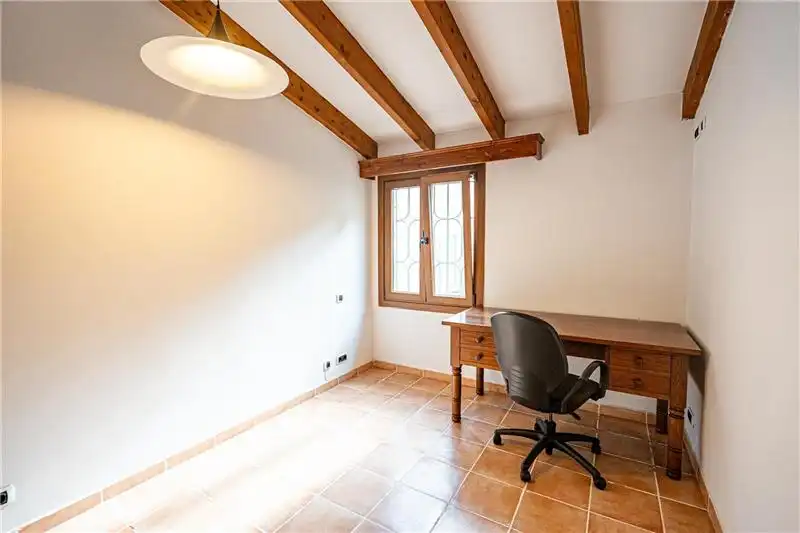 Schlafzimmer von Erdgeschoss zum Verkauf in Pollença mit Klimaanlage und Terrasse