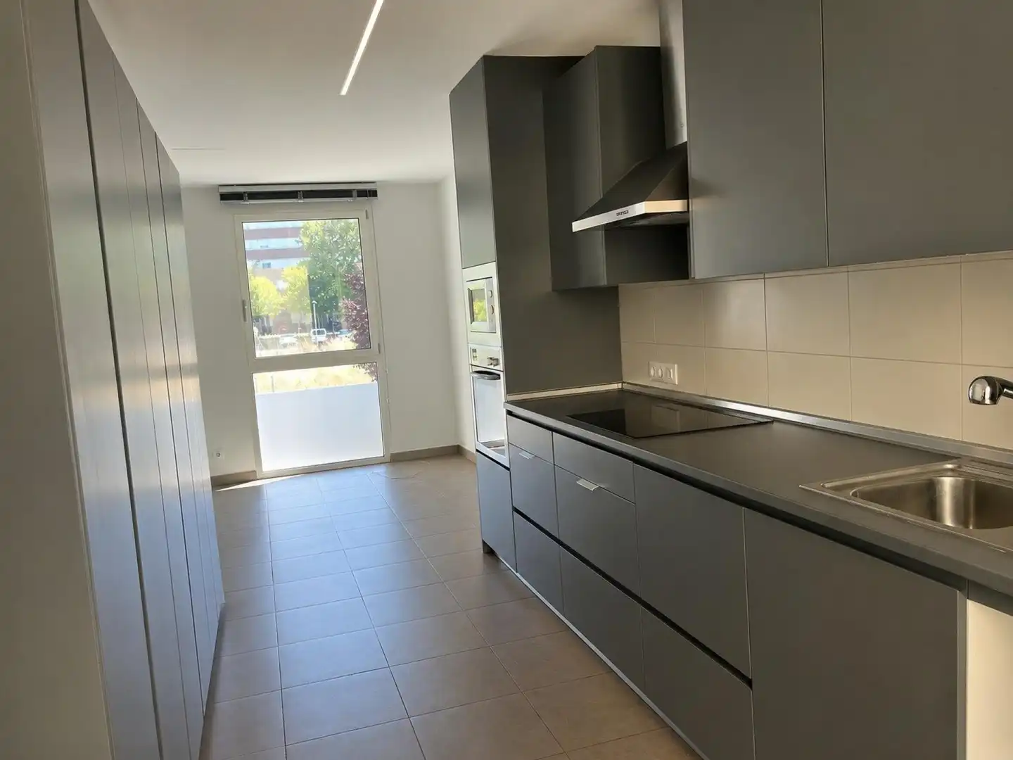 Cuina de Casa o xalet en venda en Almansa amb Aire condicionat i Calefacció