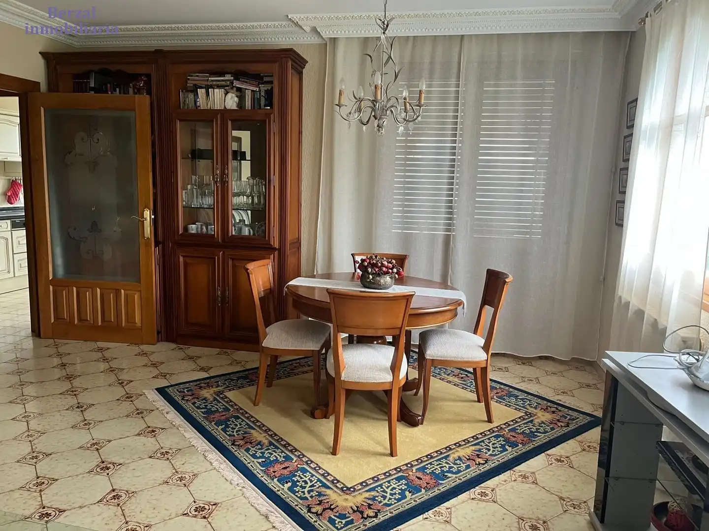 Menjador de Casa o xalet en venda en Nalda amb Jardí privat, Terrassa i Traster