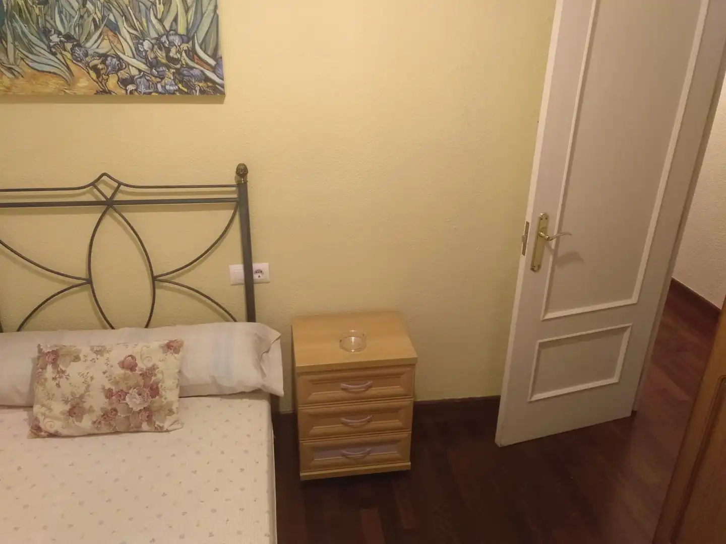 Habitación de Piso de alquiler en Sevilla con Aire acondicionado, Amueblado y Horno